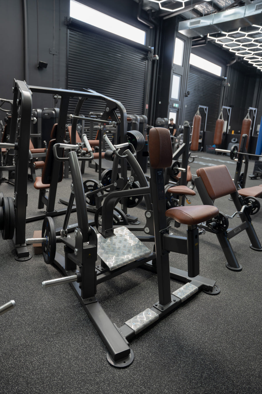 VERVE Plate Loaded Seated Row (Black) - Makoto Series