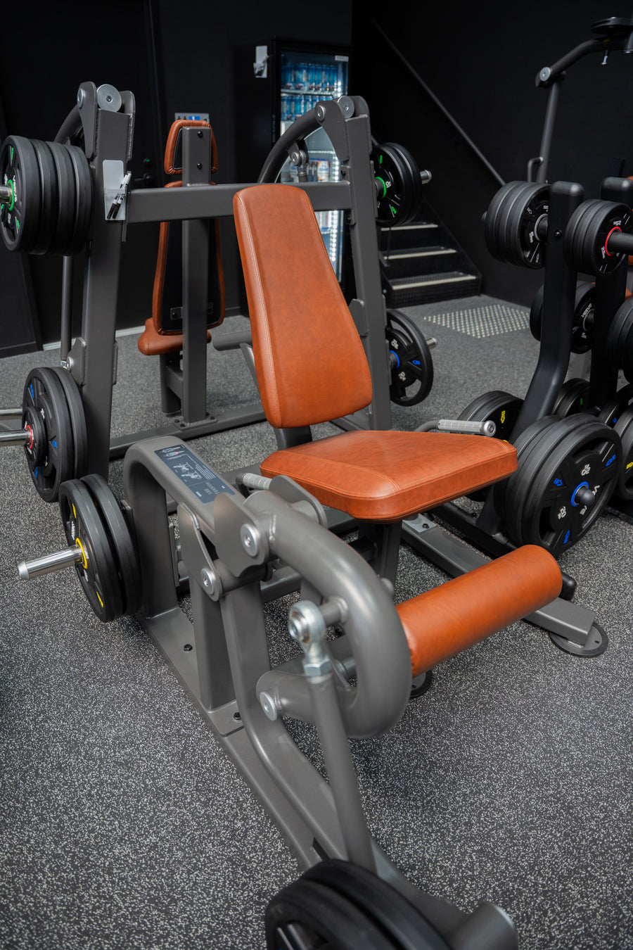 VERVE Plate Loaded Leg Extension (Black) - Makoto Series