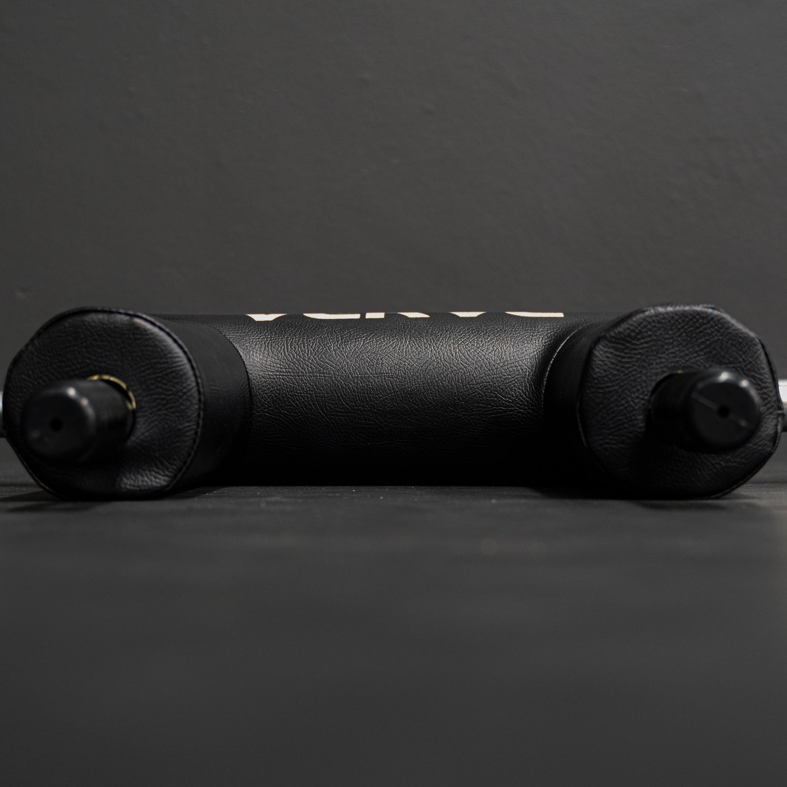SUPER DURABLE VINYL WITH COMFORTABLE PAD FOR ALL LIFTERS