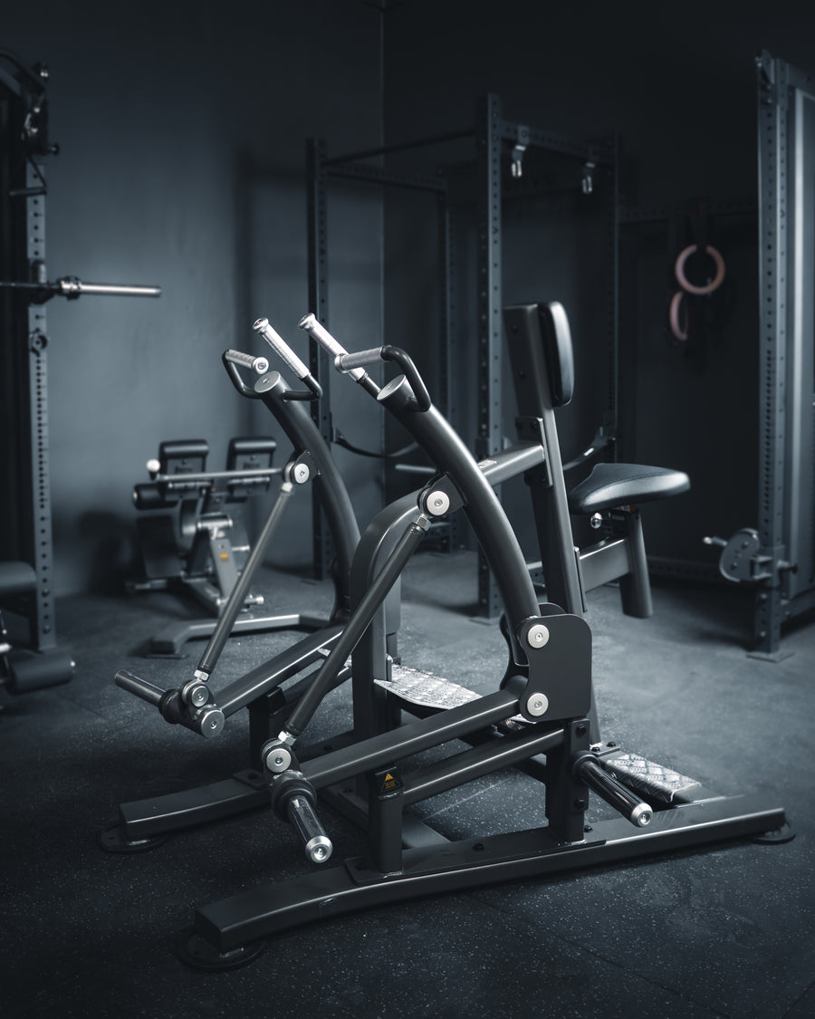 VERVE Plate Loaded Seated Row (Black) - Makoto Series