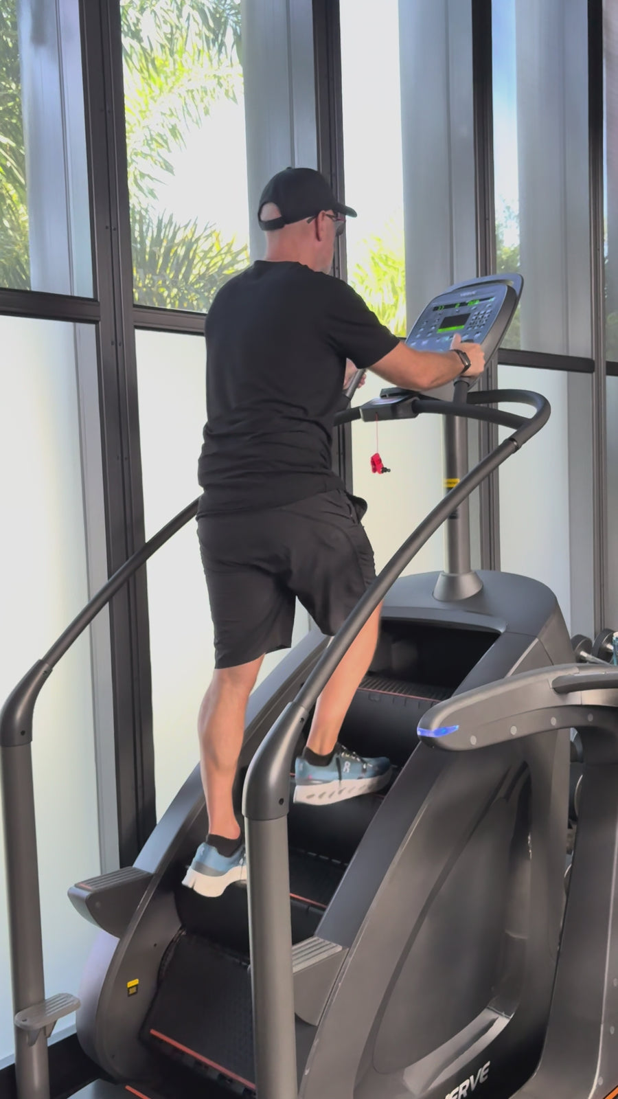 VERVE Kuro Commercial Stair Climber